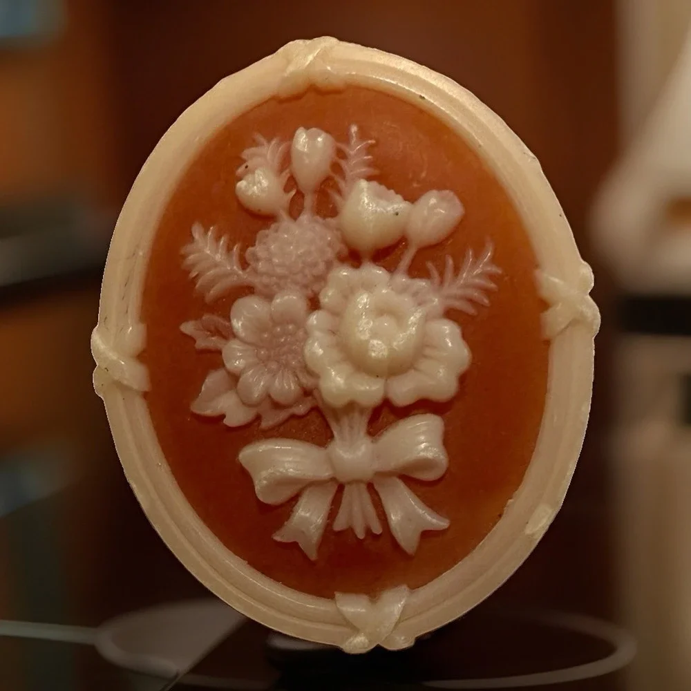 Vintage Avon Floral Cameo Brooch Pin Orange Amber Cream Resin Victorian Style